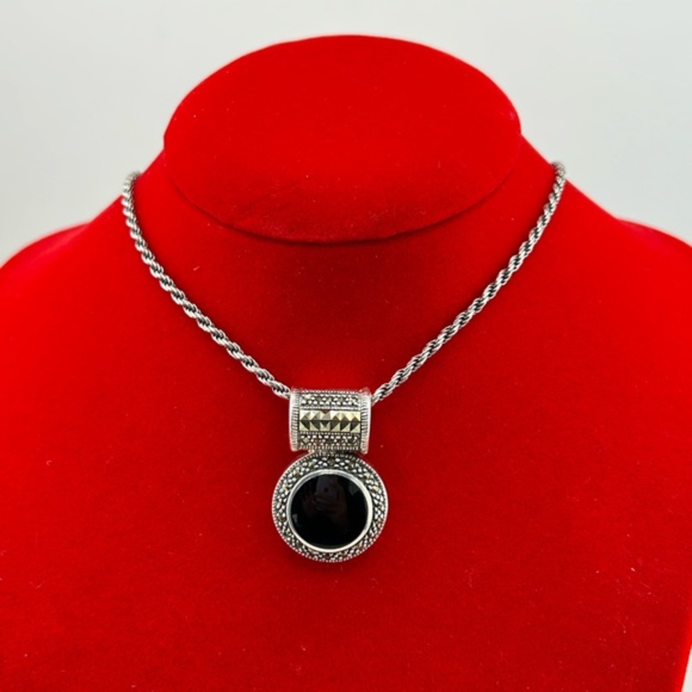 VTG 925 Sterling Silver Deco Onyx Marcasite Circle Pendant Necklace